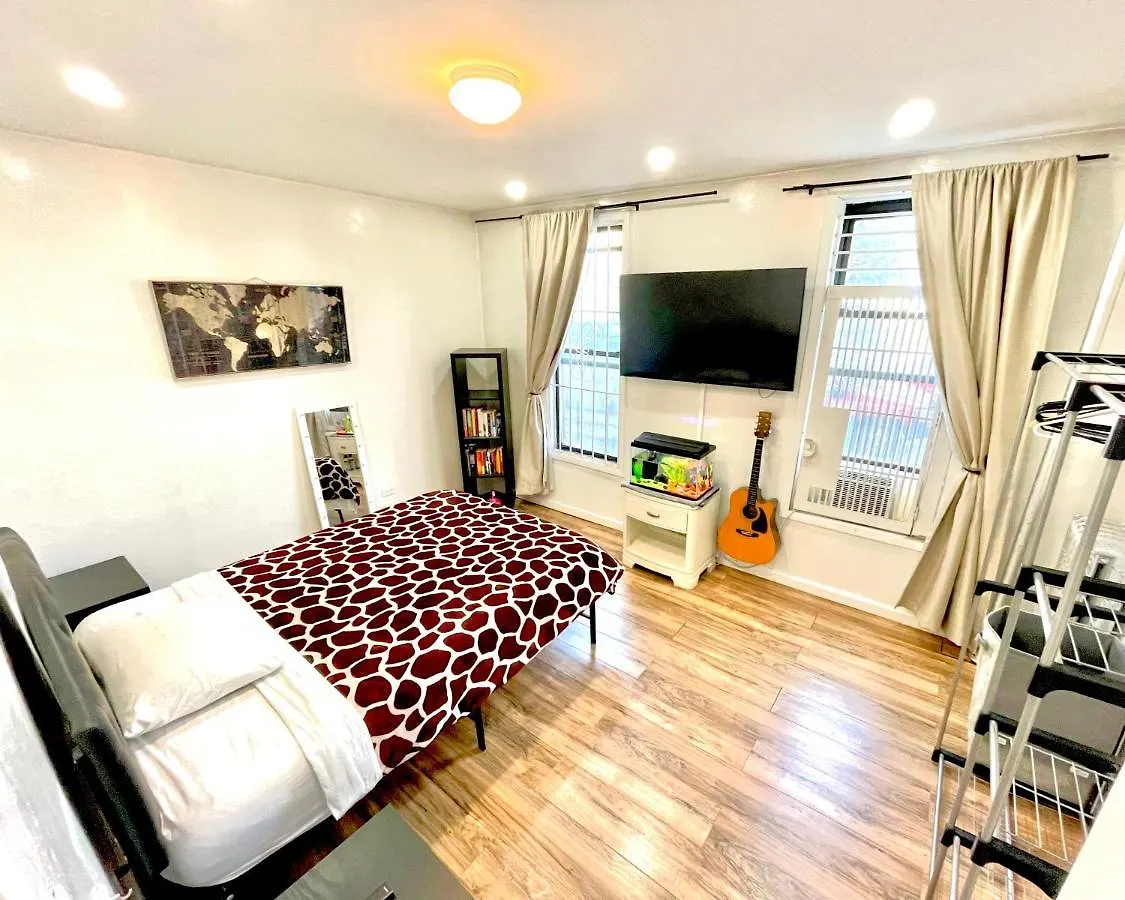 2 Bedrooms Apartment - 1 STOP FROM MANHATTAN New York Verenigde Staten
