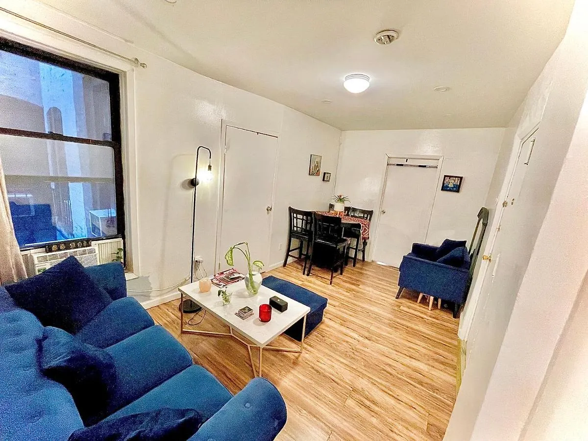 2 Bedrooms Apartment 1 Stop From Manhattan - Free Parking And First Floor ! New York 0*,